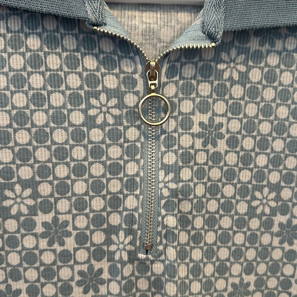 Blue Shirt with zipper - Picture 4 of 4